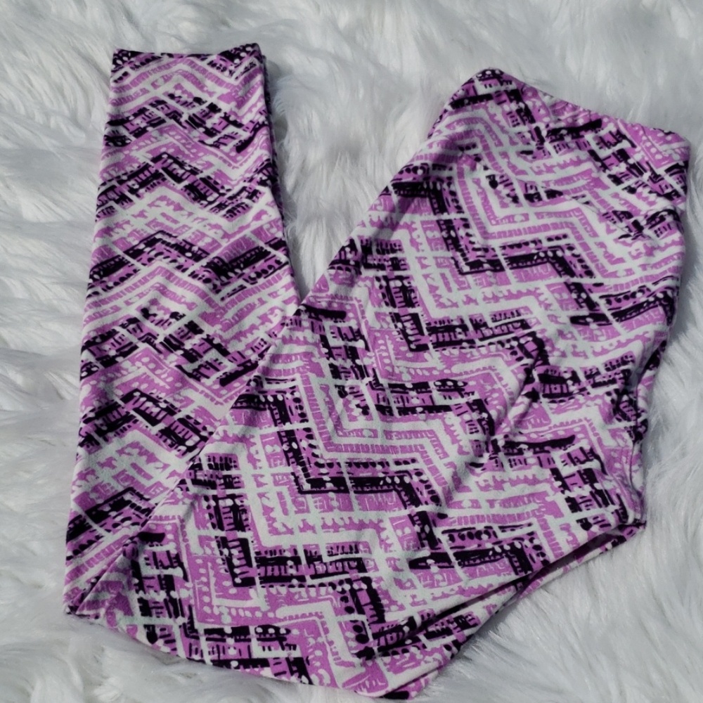 Chevron LulaRoe Leggings OS in White, Lilac & Plum Purple Like New Condition